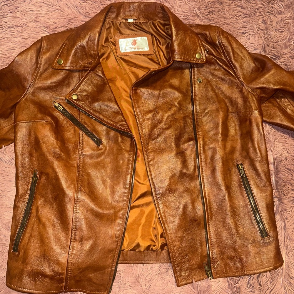 Brown Star-Patterned Jacket - Picture 2 of 9